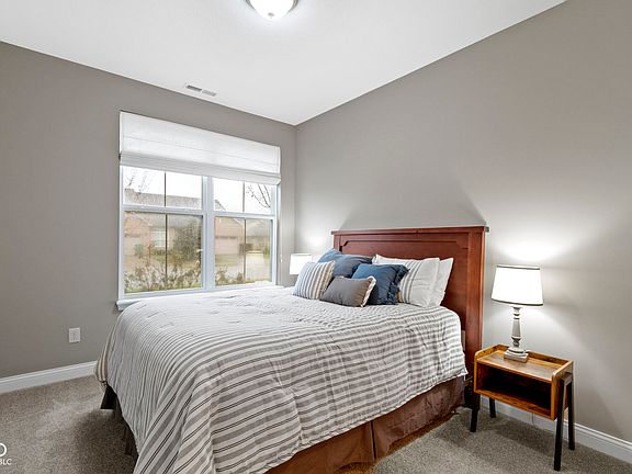 5th image of 1476 Hideaway Cir