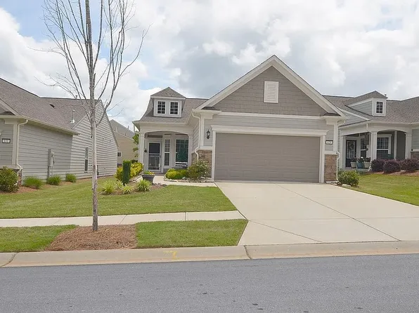 629 Larch Looper Dr, Griffin, GA 30223