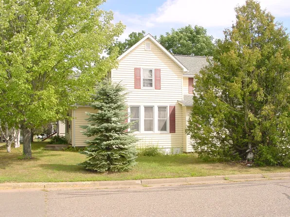 502 Lake Avenue E, Ladysmith, WI 54848