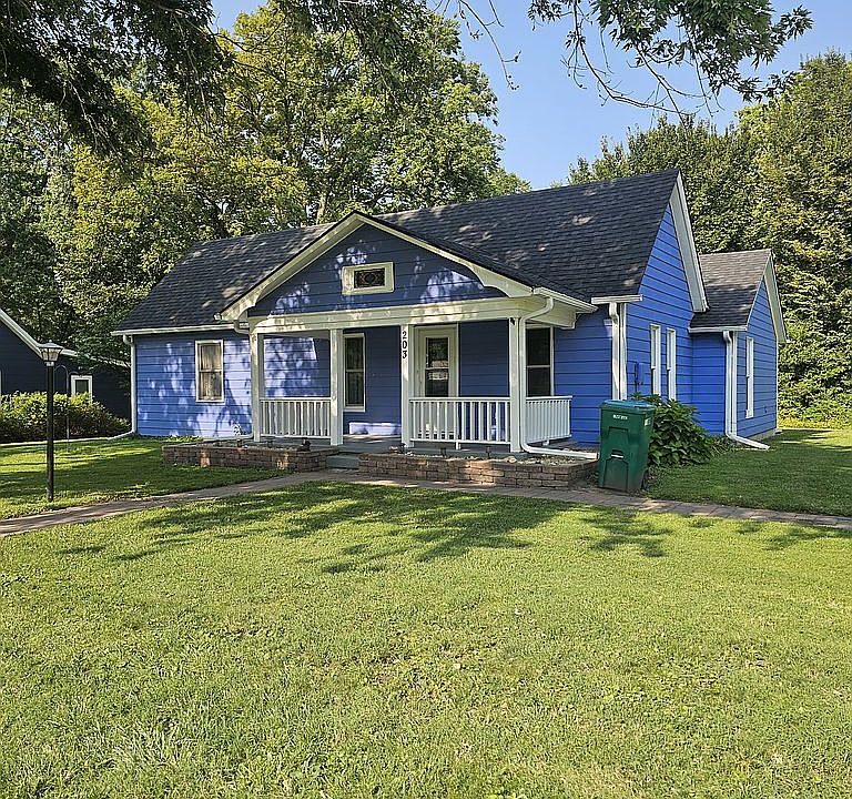 1st image of 203 S Hassebroek St