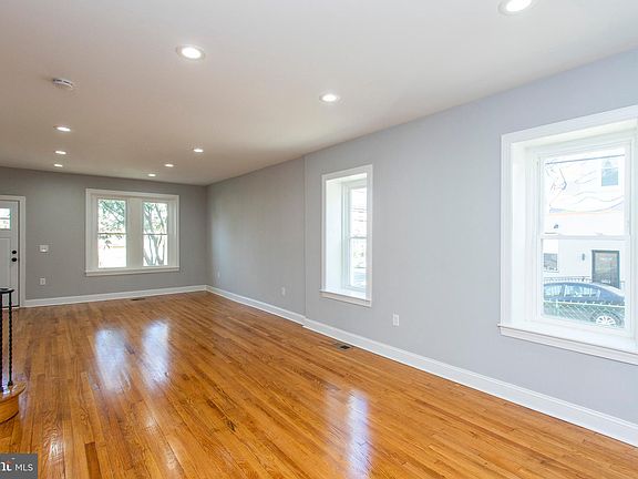 5th image of 6814 Chew Ave