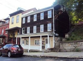 515 Mahantongo St, Pottsville, PA 17901