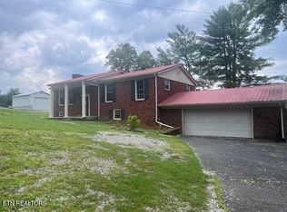 114 Red Cedar Rd, La Follette, TN 37766