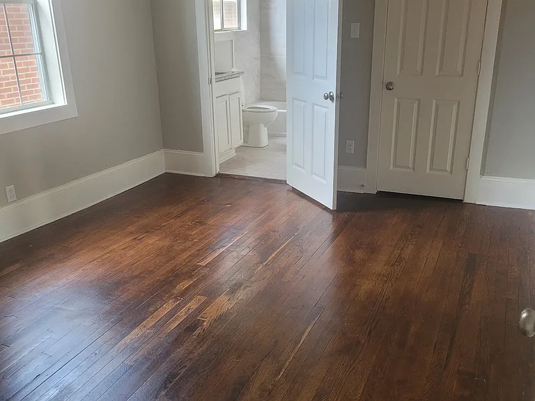 562 W Grant St — Photo 6