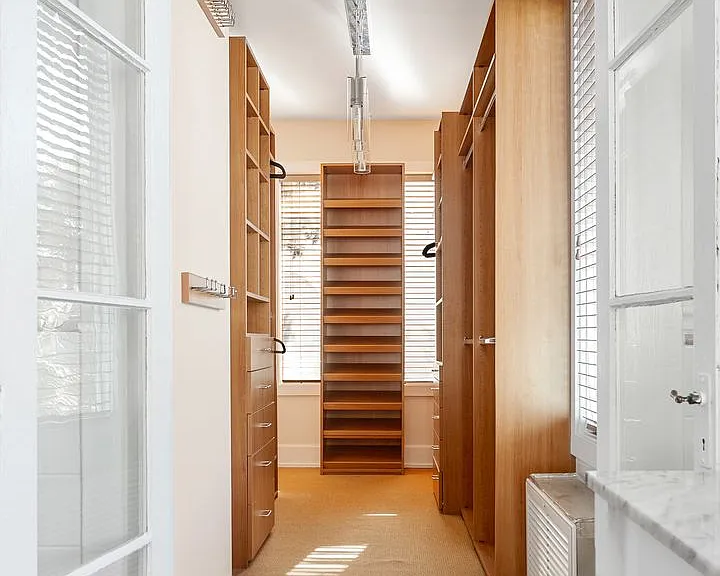 5 Colonial St — Photo 22