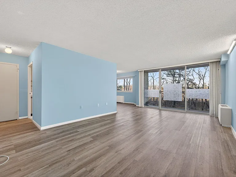 2500 N Van Dorn St #223-1 — Photo 5