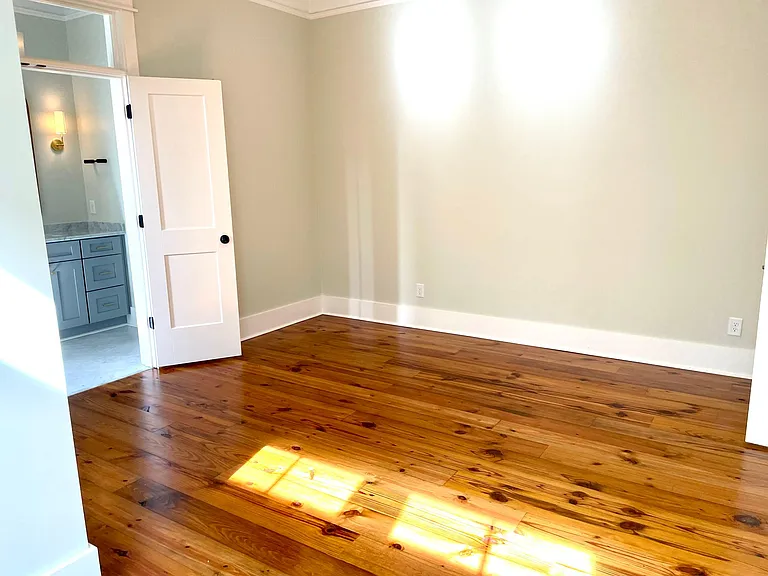 549 E Gwinnett St — Photo 19