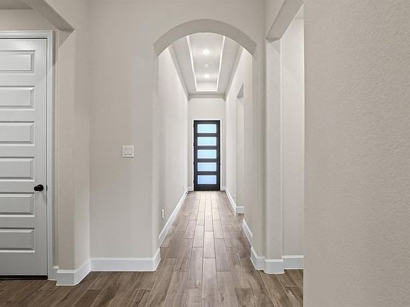 4th image of 18511 Wolf Mountain Ln