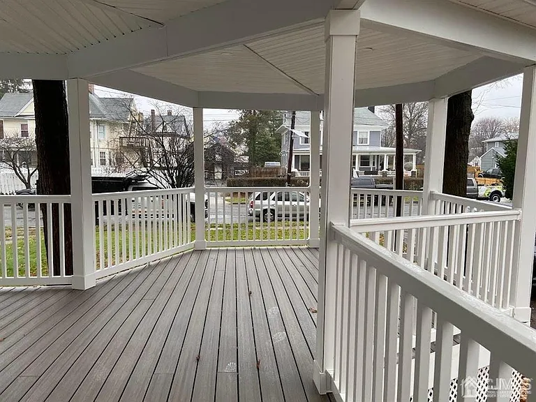 39 Albert St #3 — Photo 3