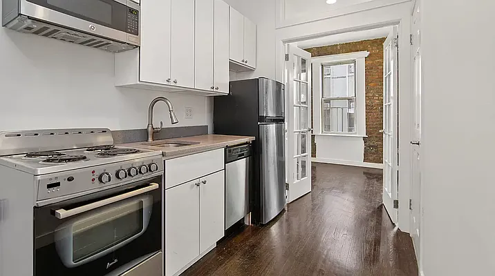 Rented by REAL New York | media 10