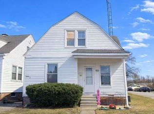 1801 S 1st St #2, Springfield, IL 62704