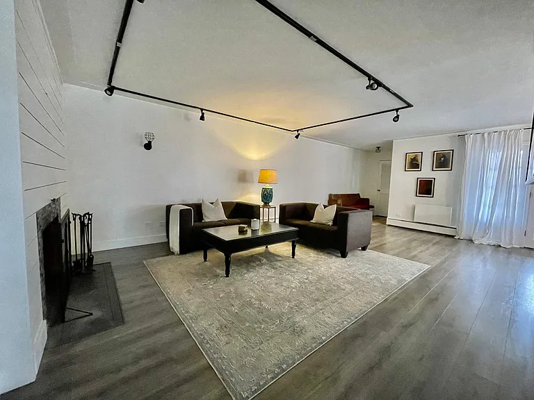 3928 E Evans Ave — Photo 4