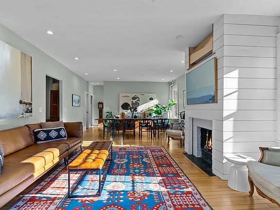 4th image of 70 Kenyon Ave