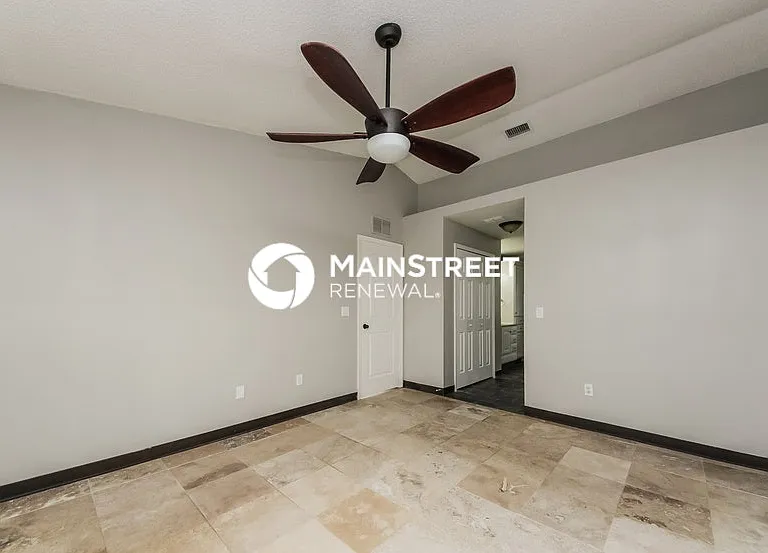 637 Regency Way — Photo 9