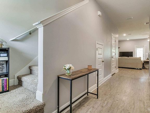 3rd image of 6021 Royal Port Ct