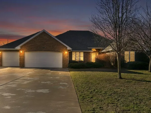 3245 S Ridgewood Court, Springfield, MO 65804