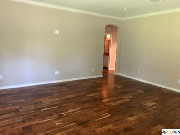 4th image of 77 Avenue H