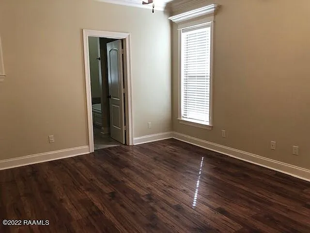 124 Clover Leaf Dr — Photo 5
