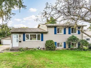 1521 Hass Dr, South Bend, IN