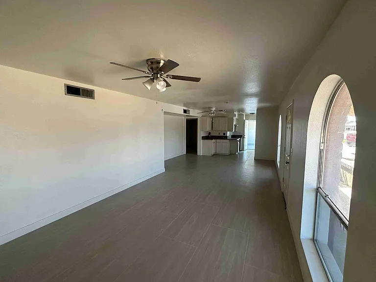 1127 W Frito Ave — Photo 9