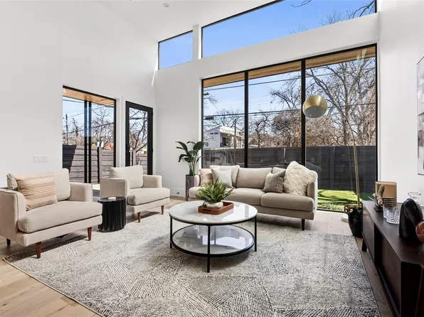 44 Chicon St #1, Austin, TX 78702