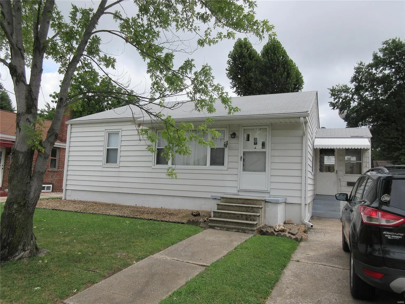 411 N Central Ave photo 1
