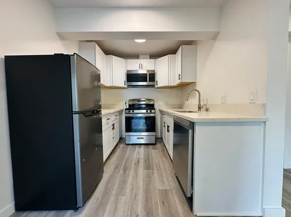 201 Ladera St #22, Santa Barbara, CA 93101
