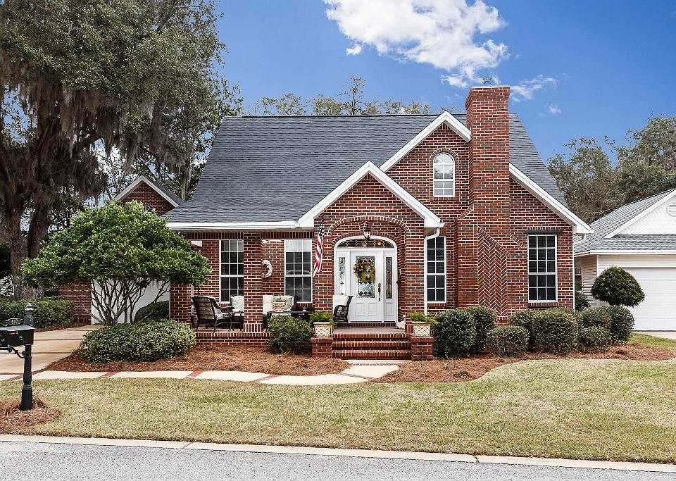1st image of 317 Grand Oaks Dr