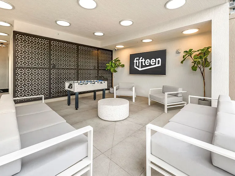 Fifteen — Photo 19