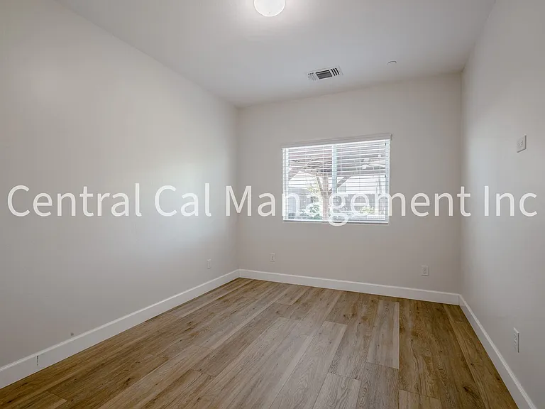 9029 Almond Creek Dr — Photo 9