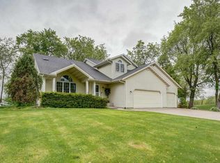 5341 Regal Rd, Sun Prairie, WI 53590