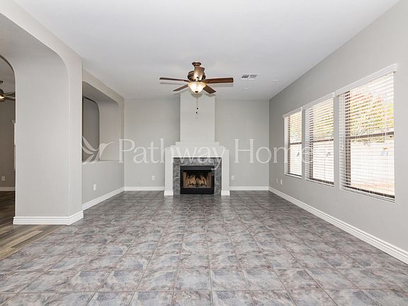 5th image of 13856 W Ironwood St