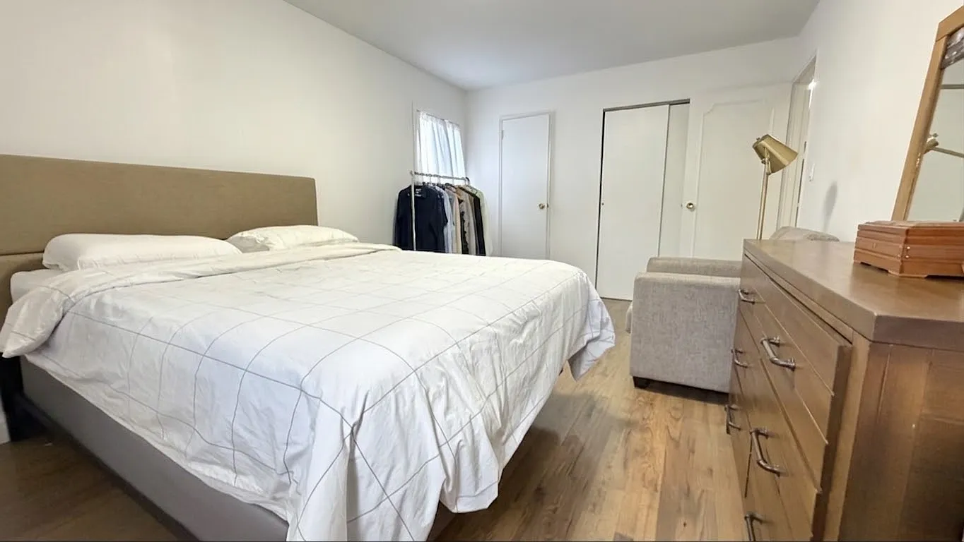 4 bed, 2000 sqft, $5,300 — Photo 4