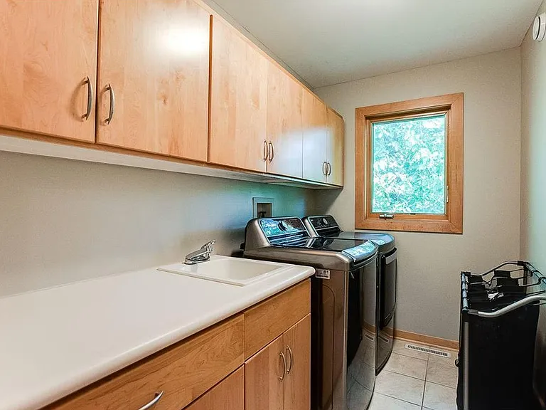 21892 Byron Cir — Photo 12