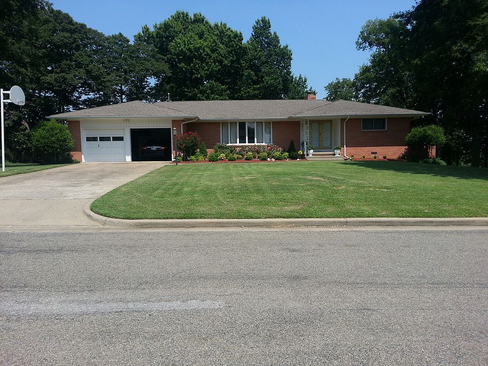 1st image of 1210 Crestwood Dr