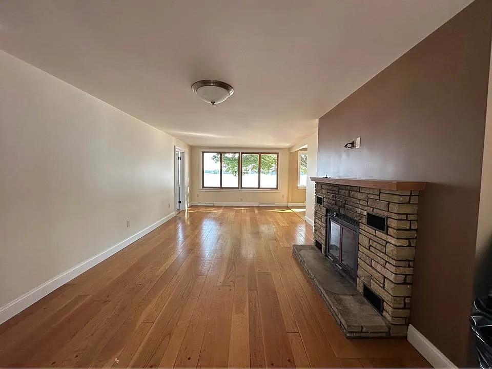 3 bed, $3,750 — Photo 2
