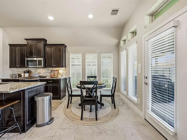 2909 Oakmist Ridge Ln — Photo 13