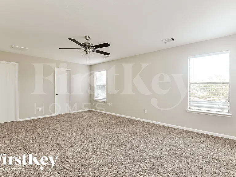 339 Remington Harbor Ct — Photo 13