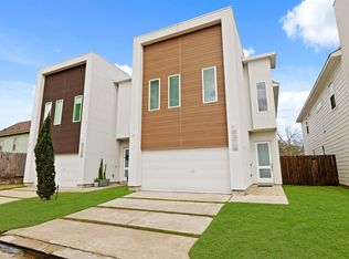 2218 Cortijo Pl, Houston, TX 77091