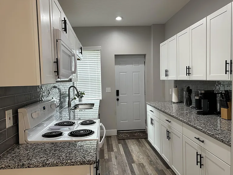 1123 Sidney St — Photo 12