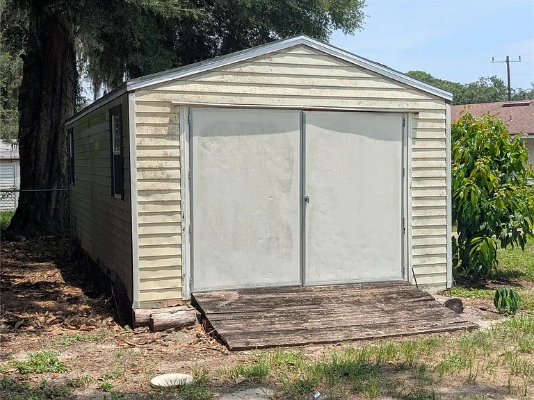 1521 Normandy Way — Photo 38