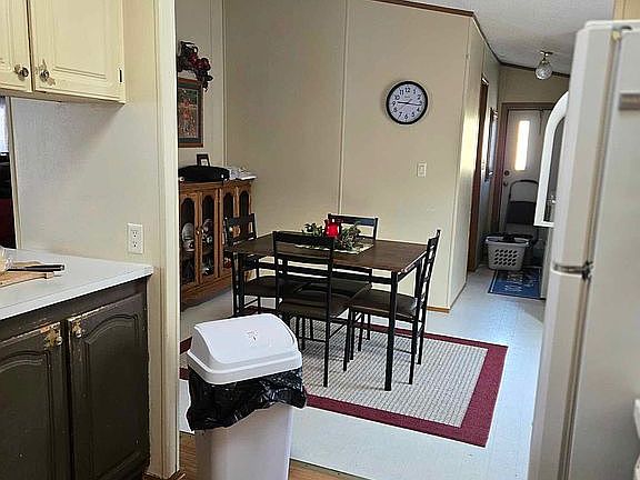 4th image of 1305 Pennington Dr