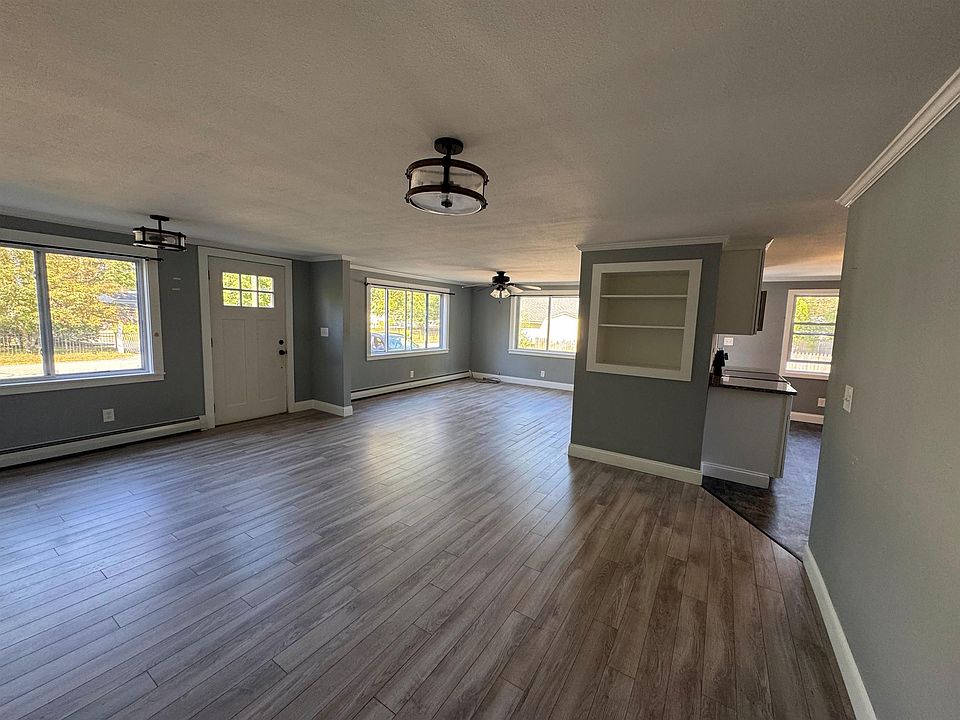 2nd image of 20 Pinehurst Avenue