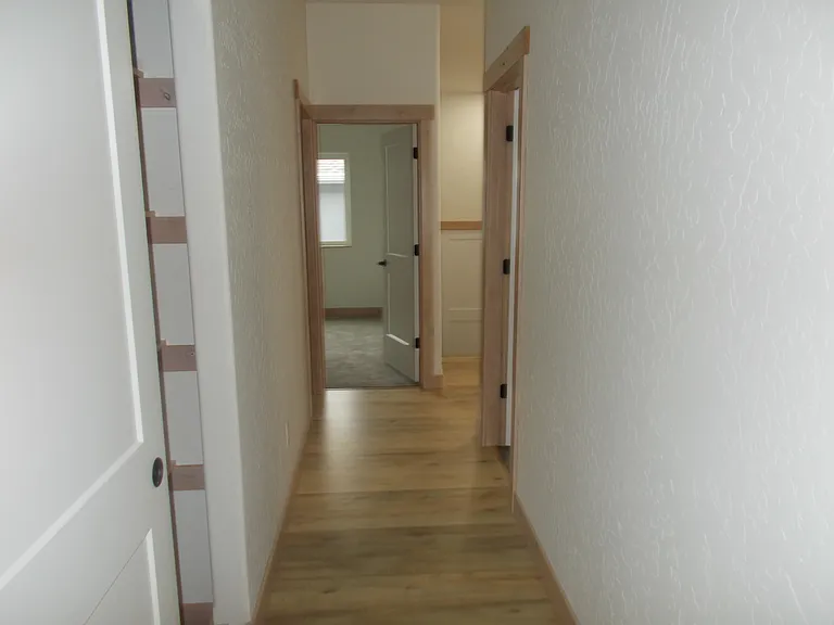 1186 Edington Ave — Photo 14