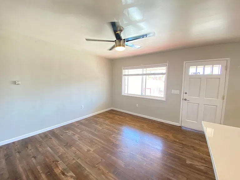 Upstairs Corner Apartment Home! Great North Park Location! Assigned Off Street Parking — Photo 8