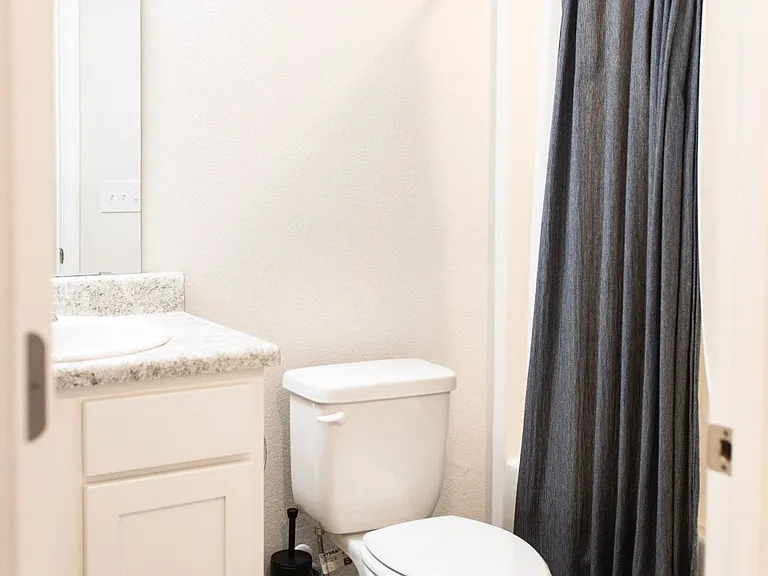 5438 Peach Dr — Photo 26