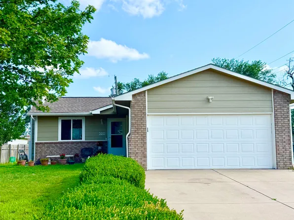 5911 W 8th St N, Wichita, KS 67212