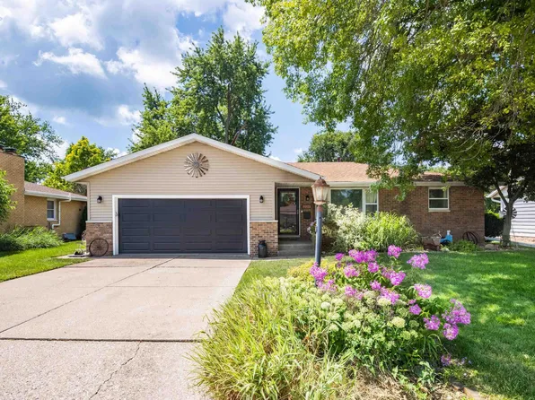 201 N Oklahoma Ave, Morton, IL 61550