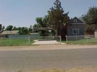 425 W Compton Ave, Pixley, CA