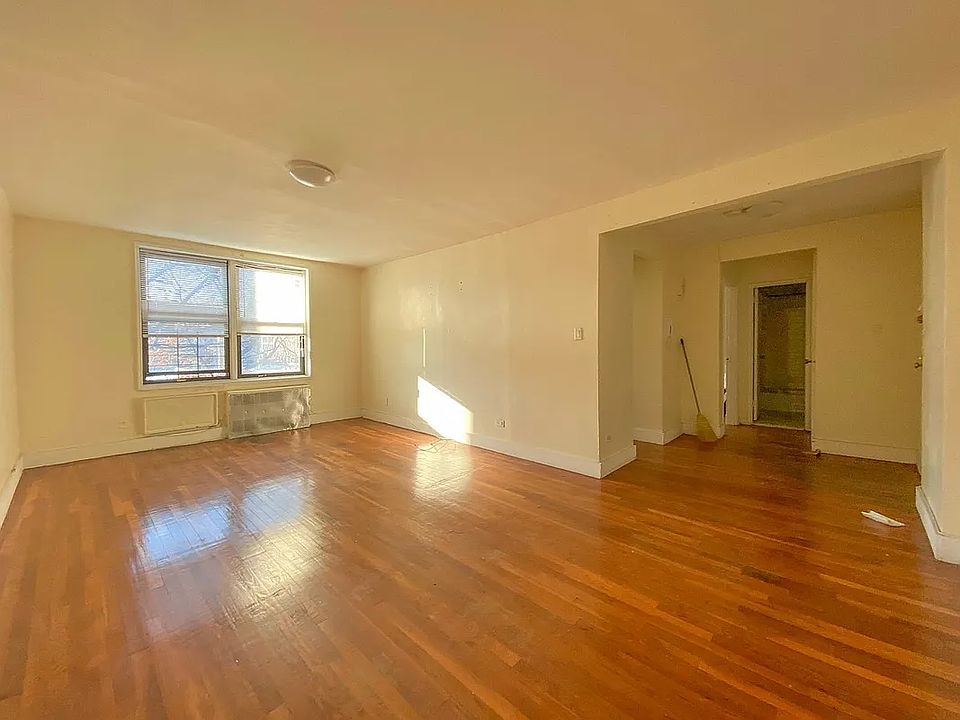 1st image of 250 Clarkson Ave APT 418